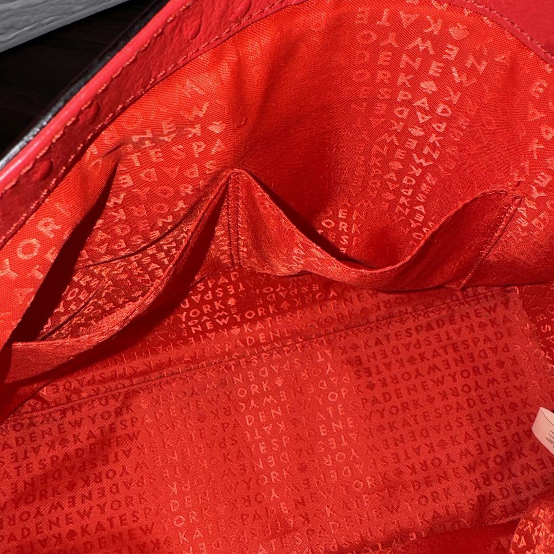 Charming Pre-loved Kate Spade 2-Way Bag - Red & White Bicolor Leather - Spacious & Stylish! 67