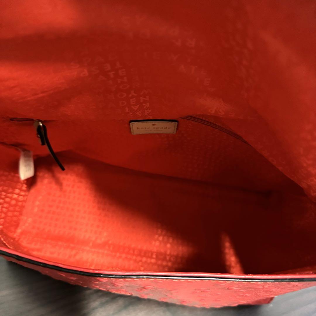 Charming Pre-loved Kate Spade 2-Way Bag - Red & White Bicolor Leather - Spacious & Stylish! 67