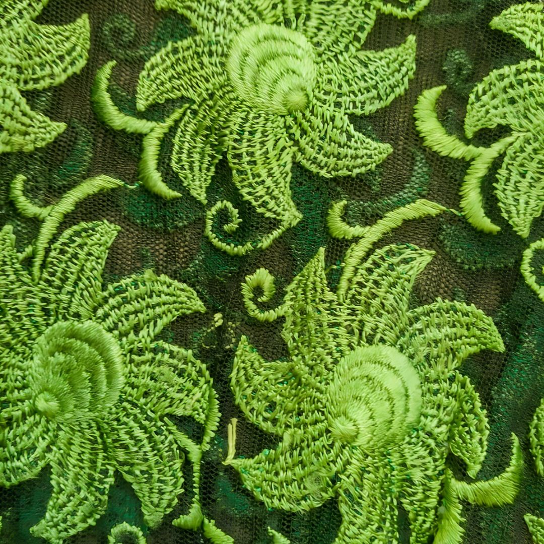 Vintage Green Floral Lace Kutubaru Kebaya