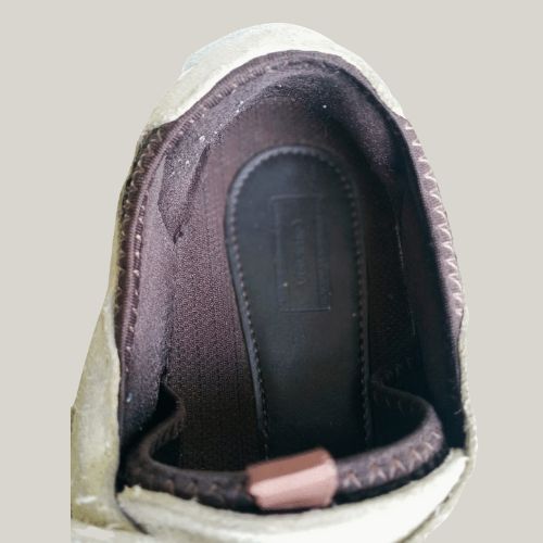 2000s Plain Leather Suede Cream Sneakers