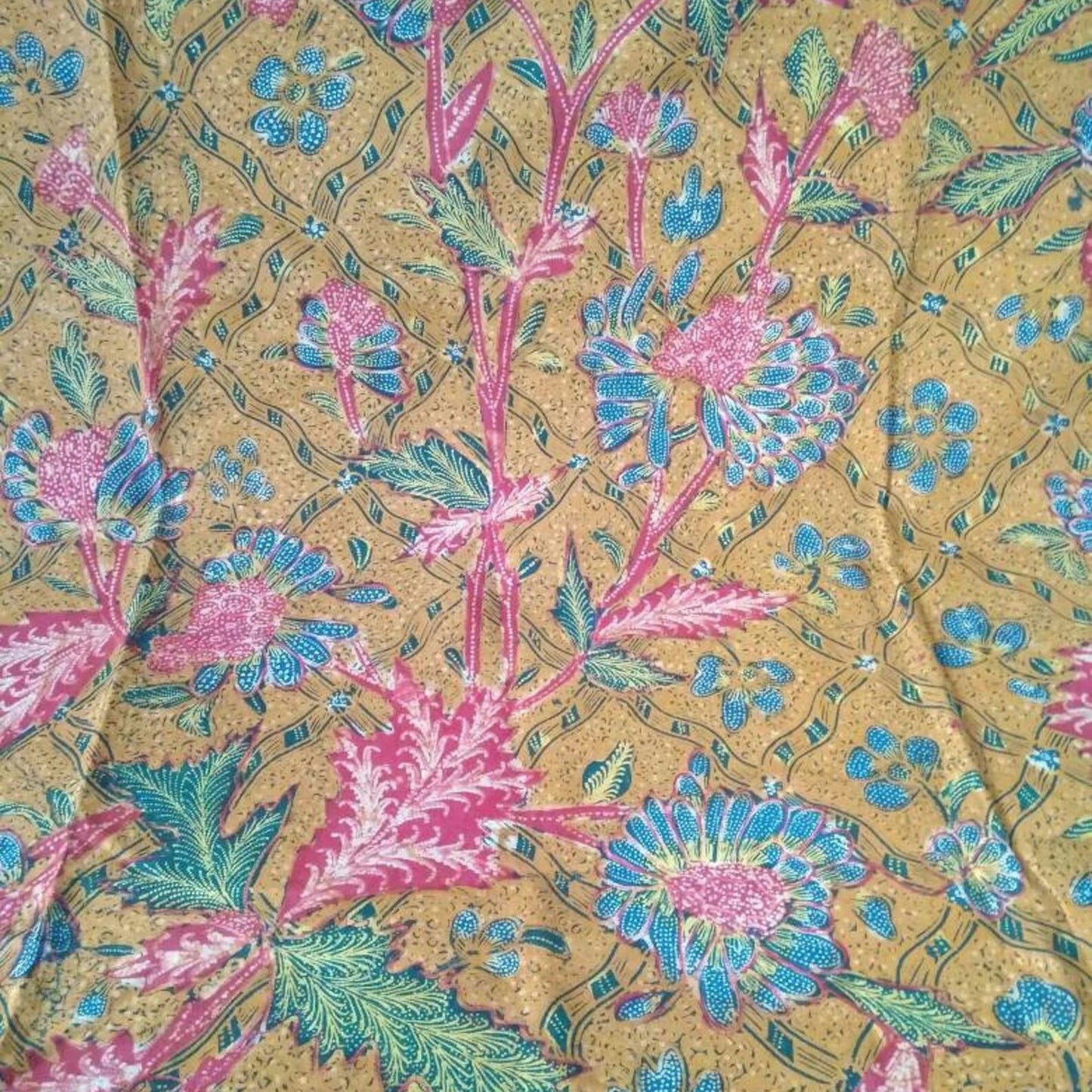 Classic Indonesian Hand Drawn Javanese Batik Tiga Negri Siang Swie Sidomukti Kain