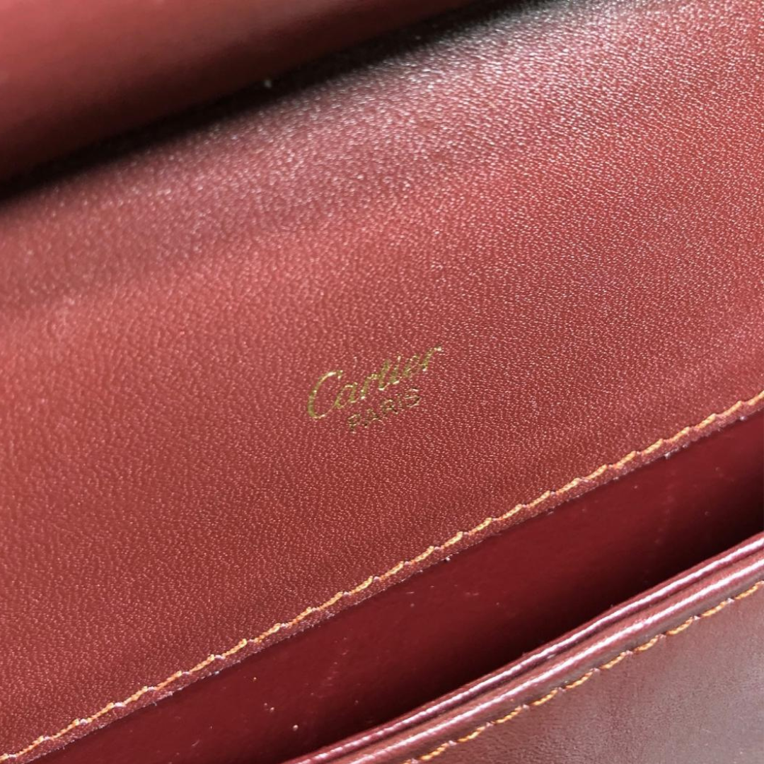 Authentic Pre-loved Cartier Must Line Shoulder Bag - Elegant Bordeaux Leather Vintage! 10