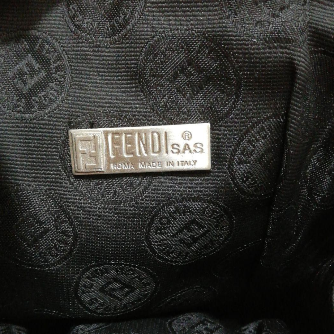 Authentic Rare Vintage FENDI Handbag - Elegant Bordeaux Genuine Leather - Unique & Discreet Branding! 13
