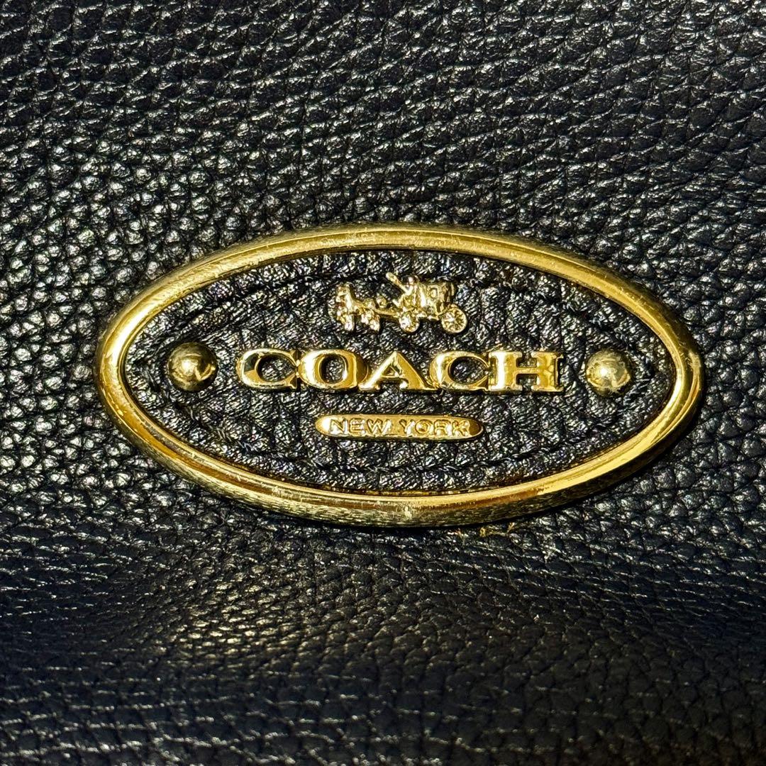 *CO A C H* Two Way Leather Shoulder Bag