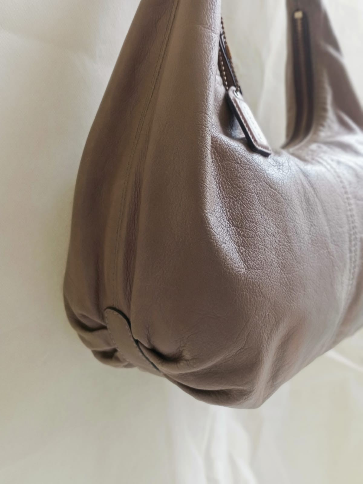 Vintage Hobo Taupe Leather Shoulder Bag