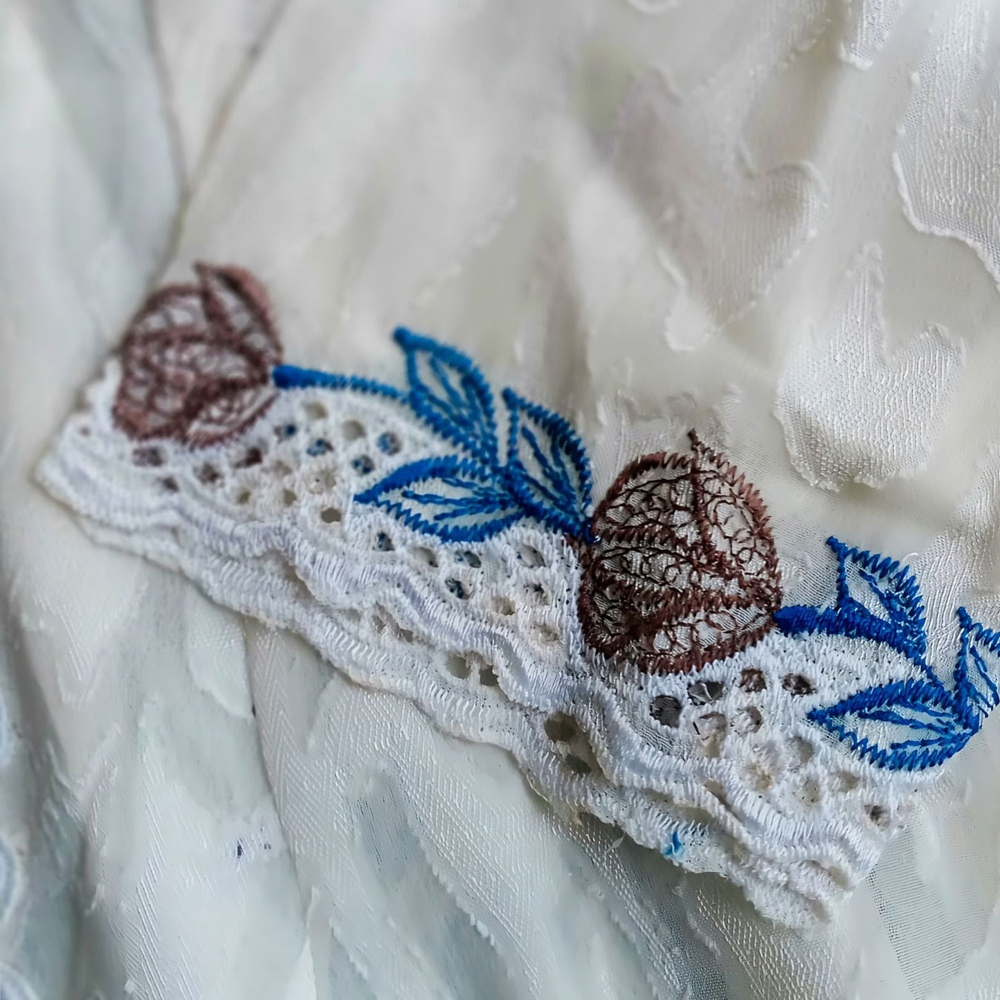 Vintage Broken White Simple Encim With Blue Embroidery Kebaya