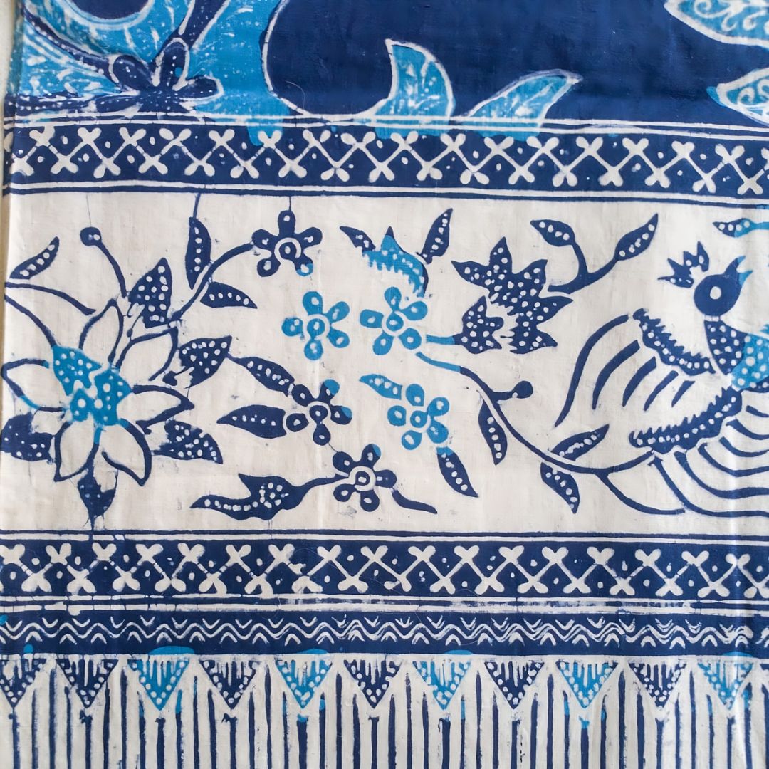 Vintage Blue Leaf Shawl