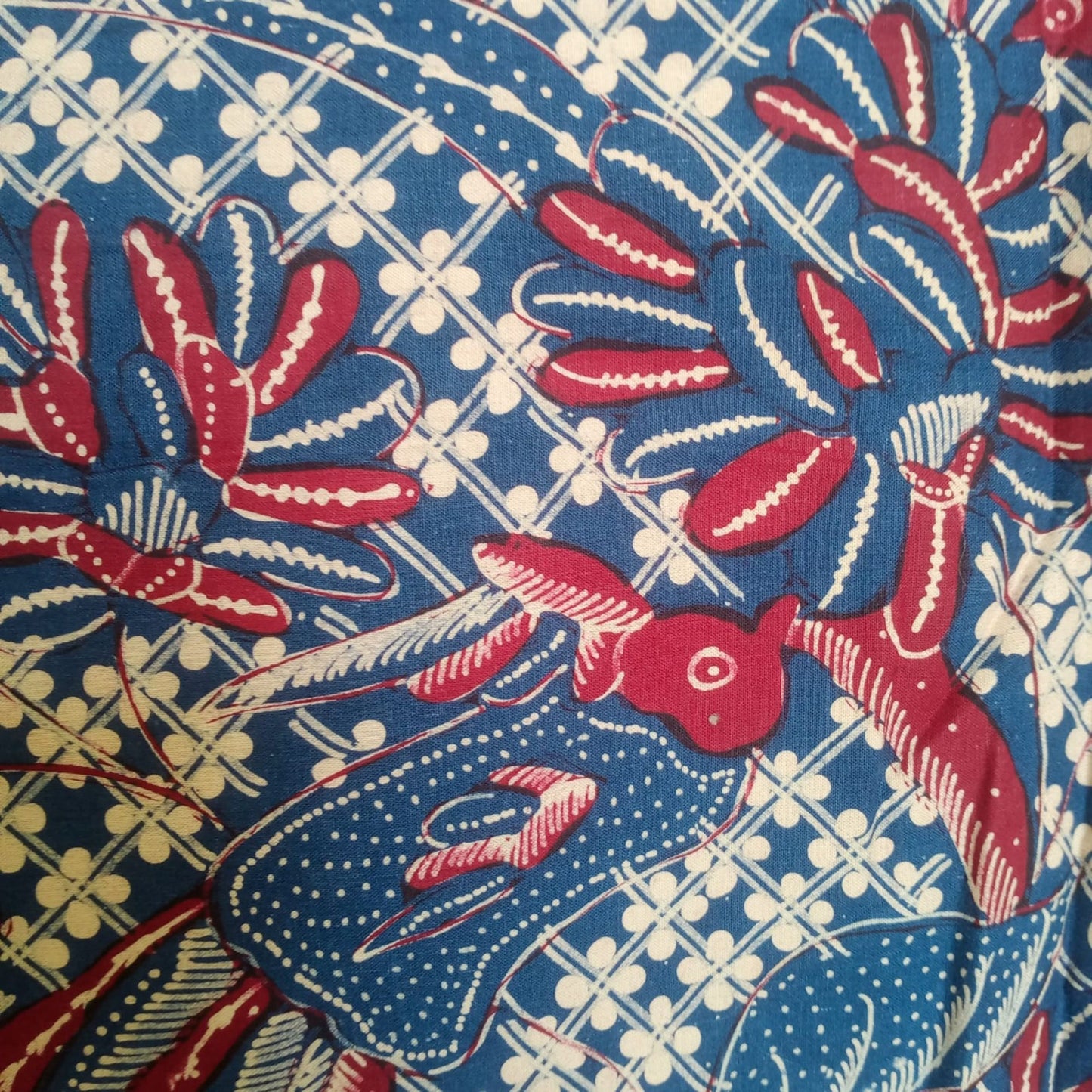 1980s Tumpal Pasung Red Blue Clover Leaf Motif Saroong Shawl