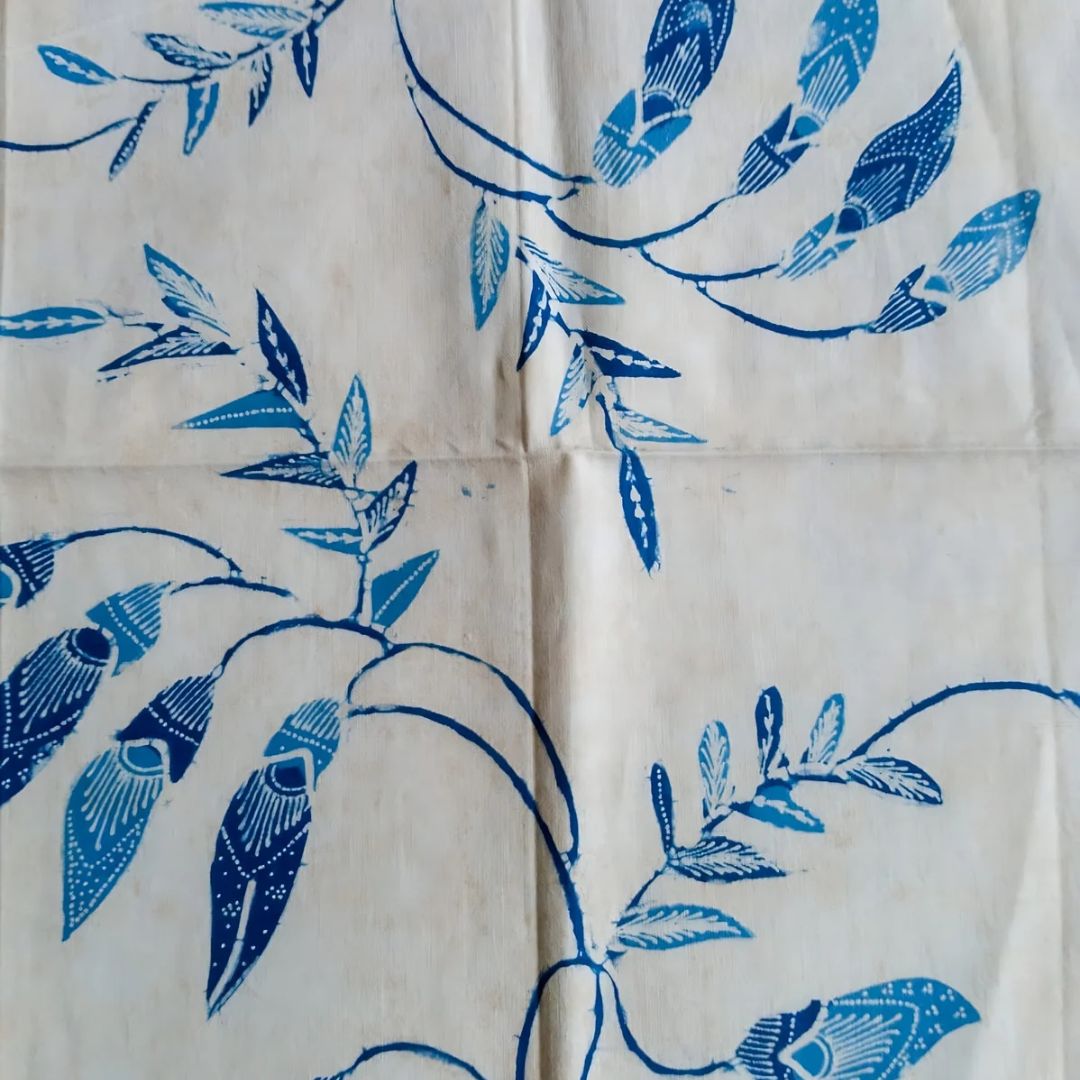 Vintage Blue White Kelengan Shawl