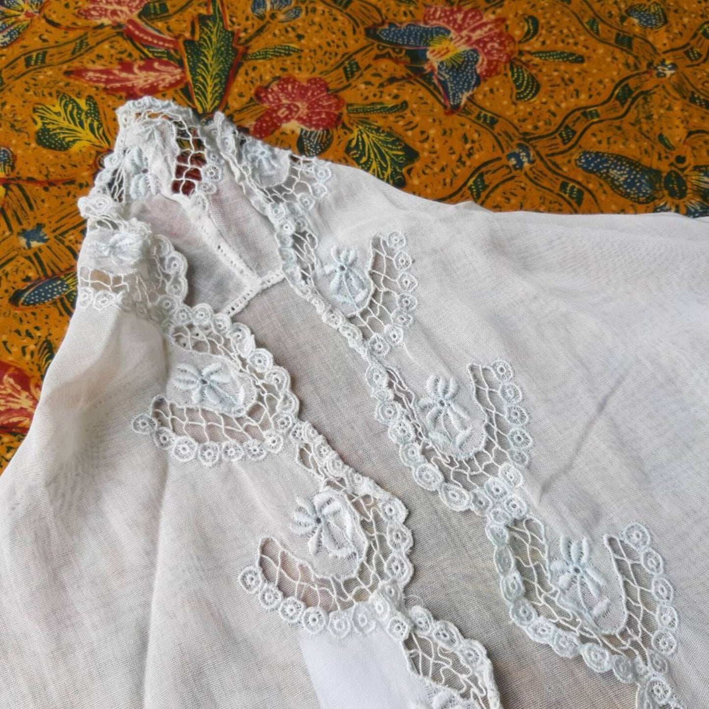 Vintage Indonesian Kebaya Encim in White and Simple Baby Blue Embroidery