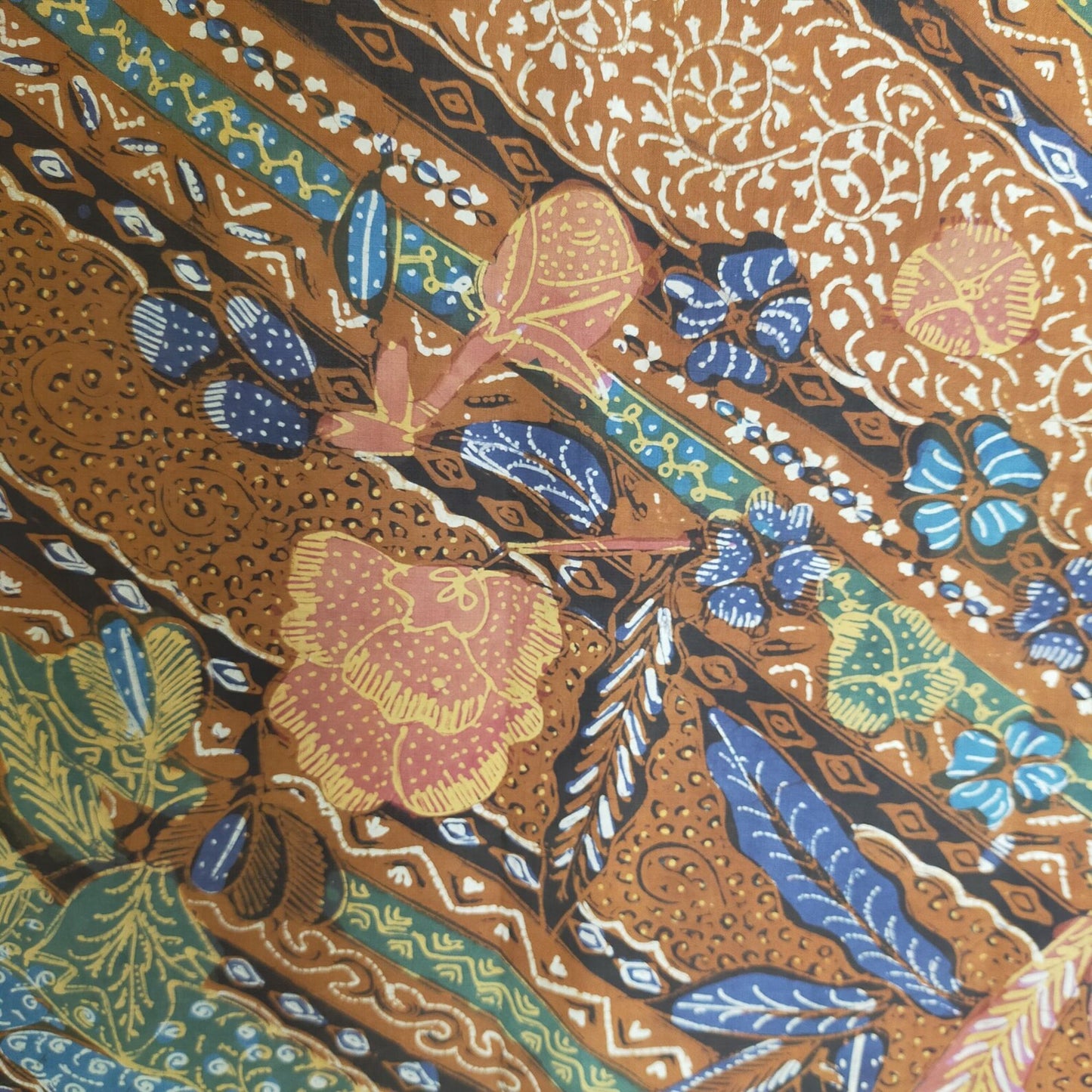 Vintage Indonesian Sogan Semarangan Batik Sarong