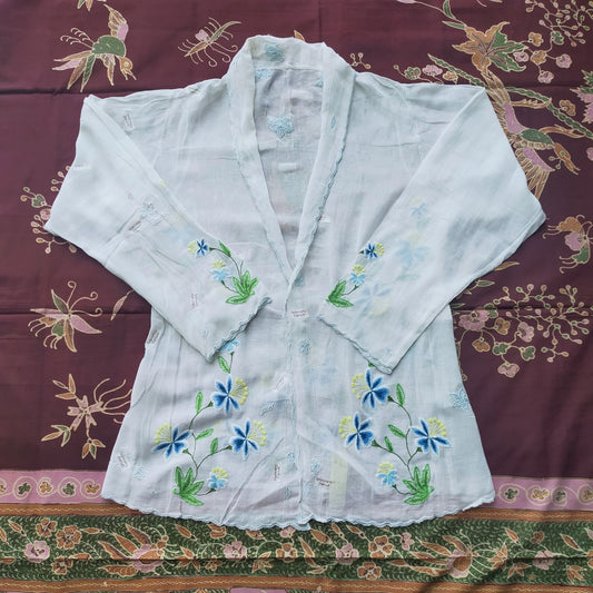 Vintage Iris Blue White Gradient Big Embroidery White Kebaya