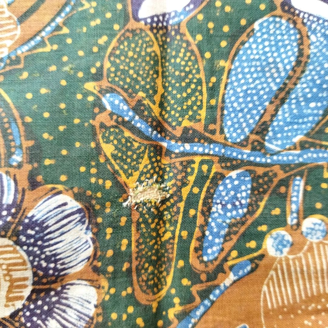 Batik Betawi Burung Gelatik