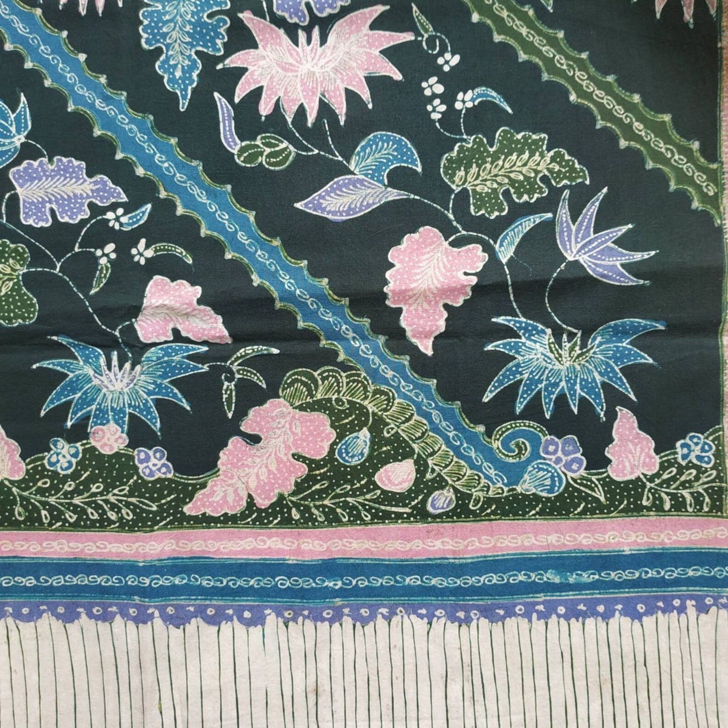 Vintage Indonesian Flower Lereng Green Pink Blue Batik Kain