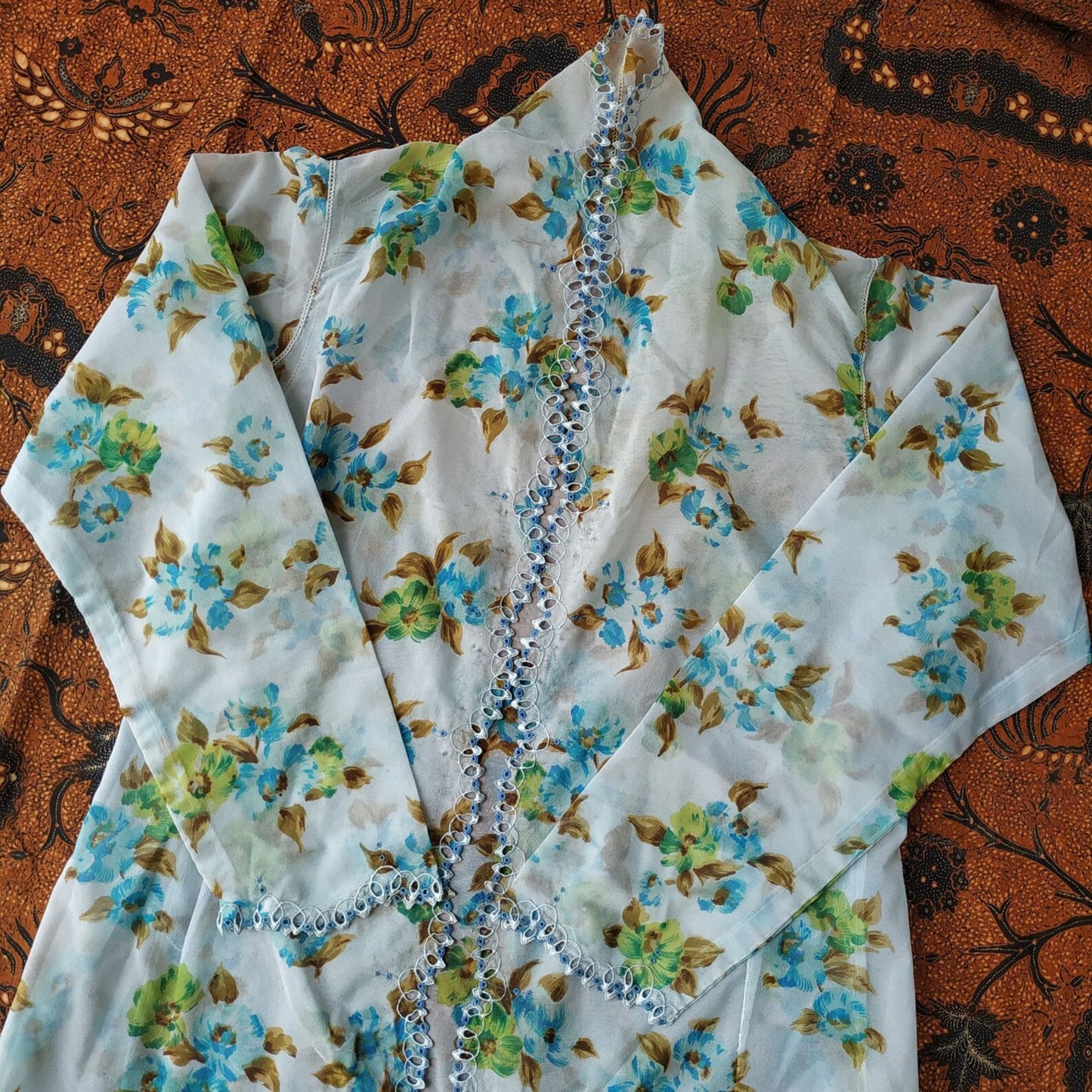 Vintage Blue Green Floral Embroidered Kebaya