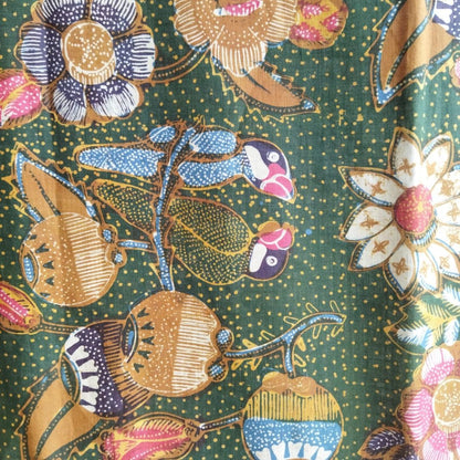 Batik Betawi Burung Gelatik