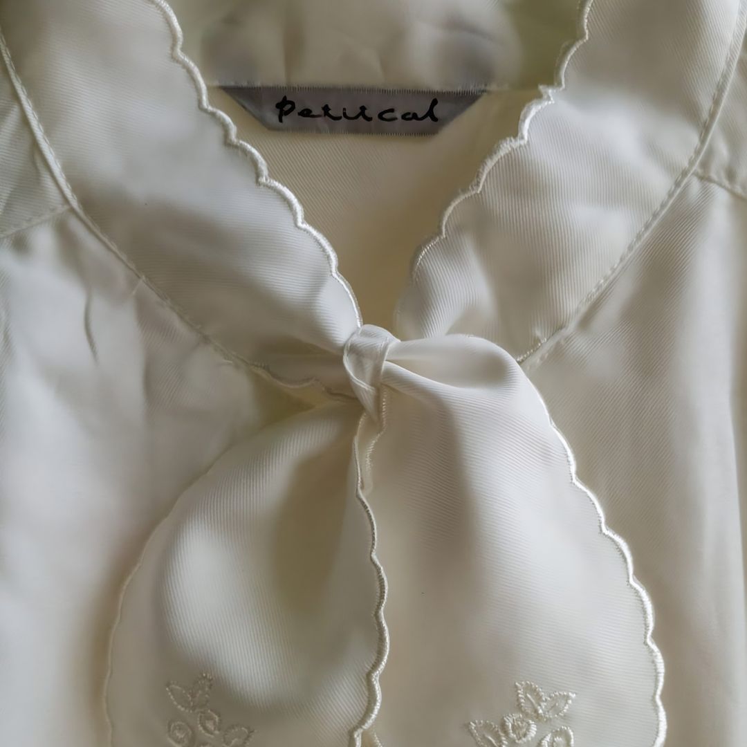 Vintage White Blouse with Bow Tie Collar