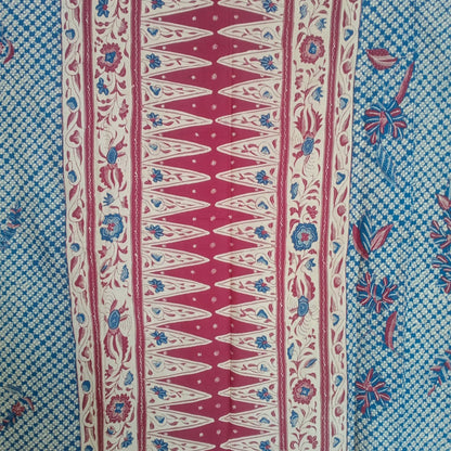 1980s Tumpal Pasung Red Blue Clover Leaf Motif Saroong Shawl