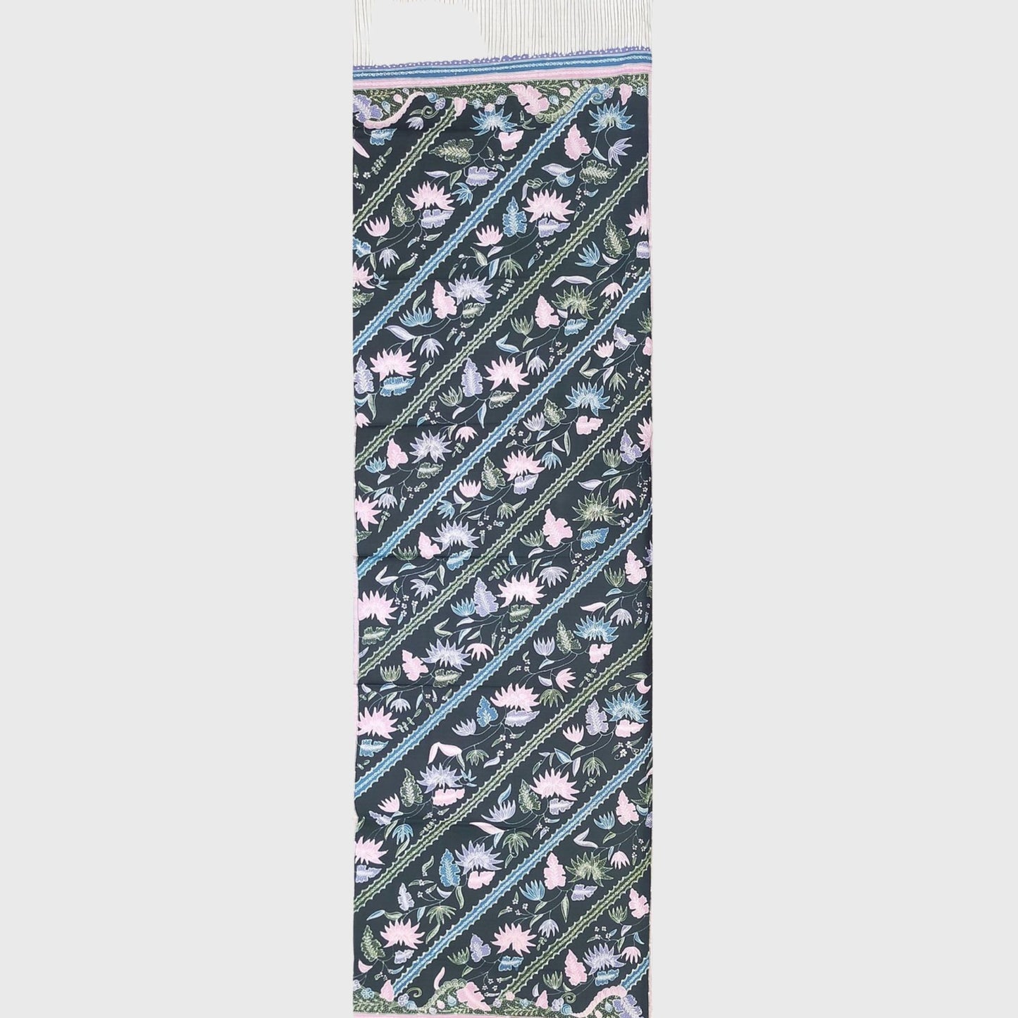 Vintage Indonesian Flower Lereng Green Pink Blue Batik Kain