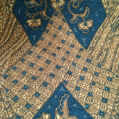 Unique Indonesian Hand Drawn Javanese Batik Sogan Tambal with Mixed motifs on Chevron pattern Kain