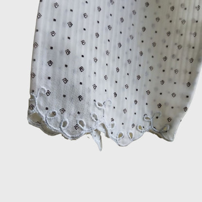 Vintage White Simple Dot