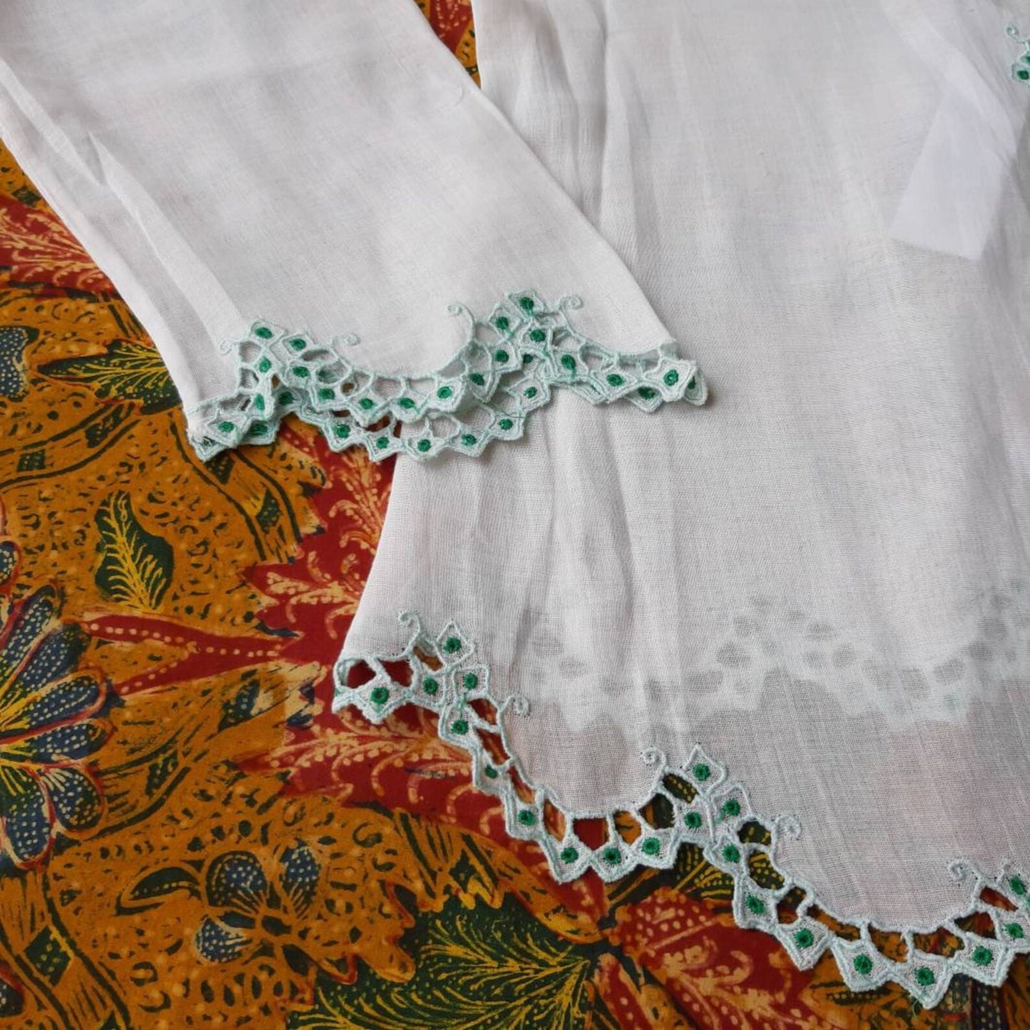 Vintage Indonesian Kebaya Encim in White and Simple Green Embroidery