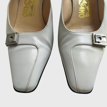 1990s Sling Leather Broken White Heels