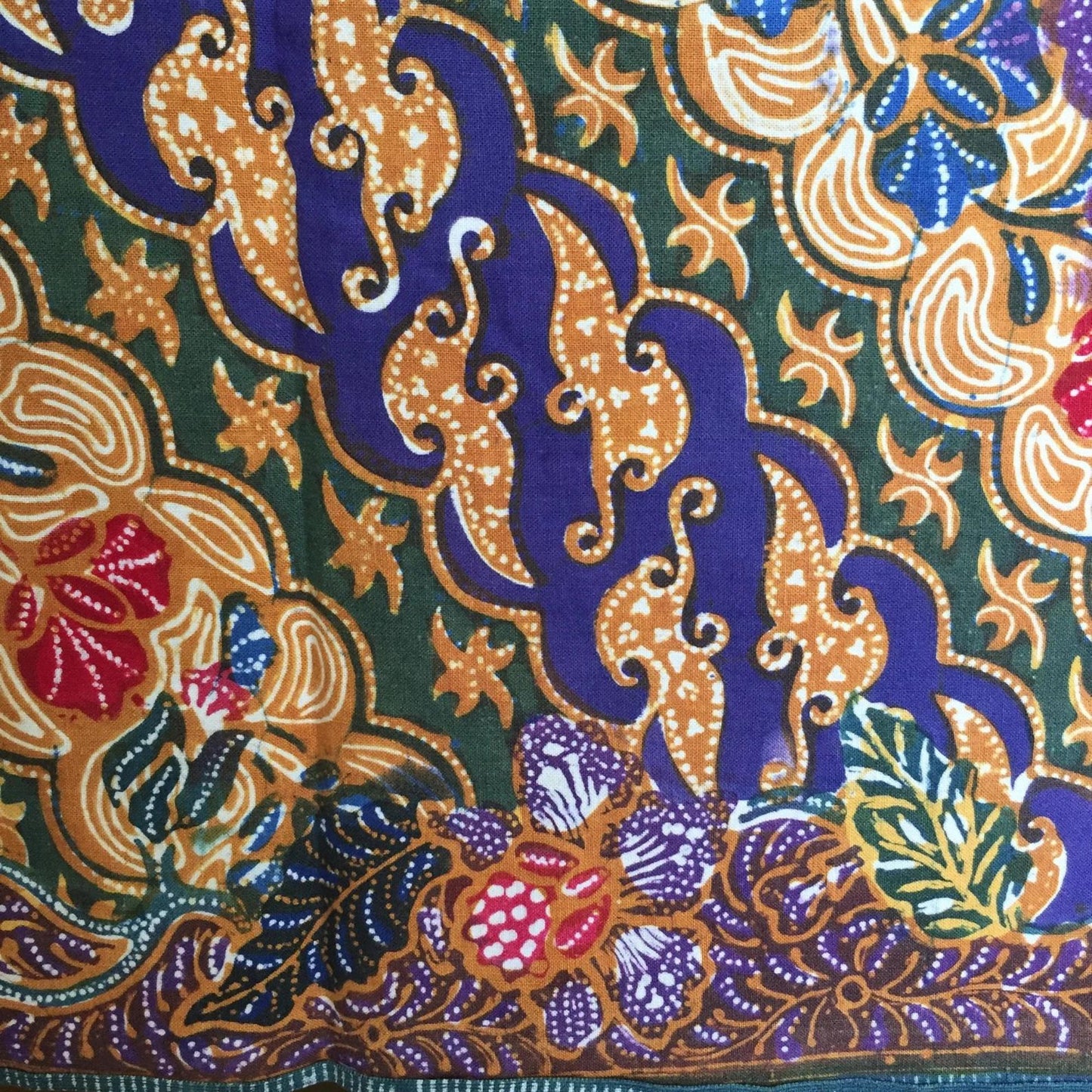 Indonesian Hand Drawn Javanese Batik Pekalongan Lima Negeri