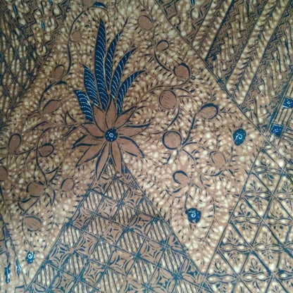 Unique Indonesian Hand Drawn Javanese Batik Sogan Tambal with Mixed motifs on Chevron pattern Kain